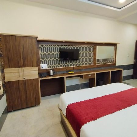 Hotel Grand Vijay Pushkar Bagian luar foto