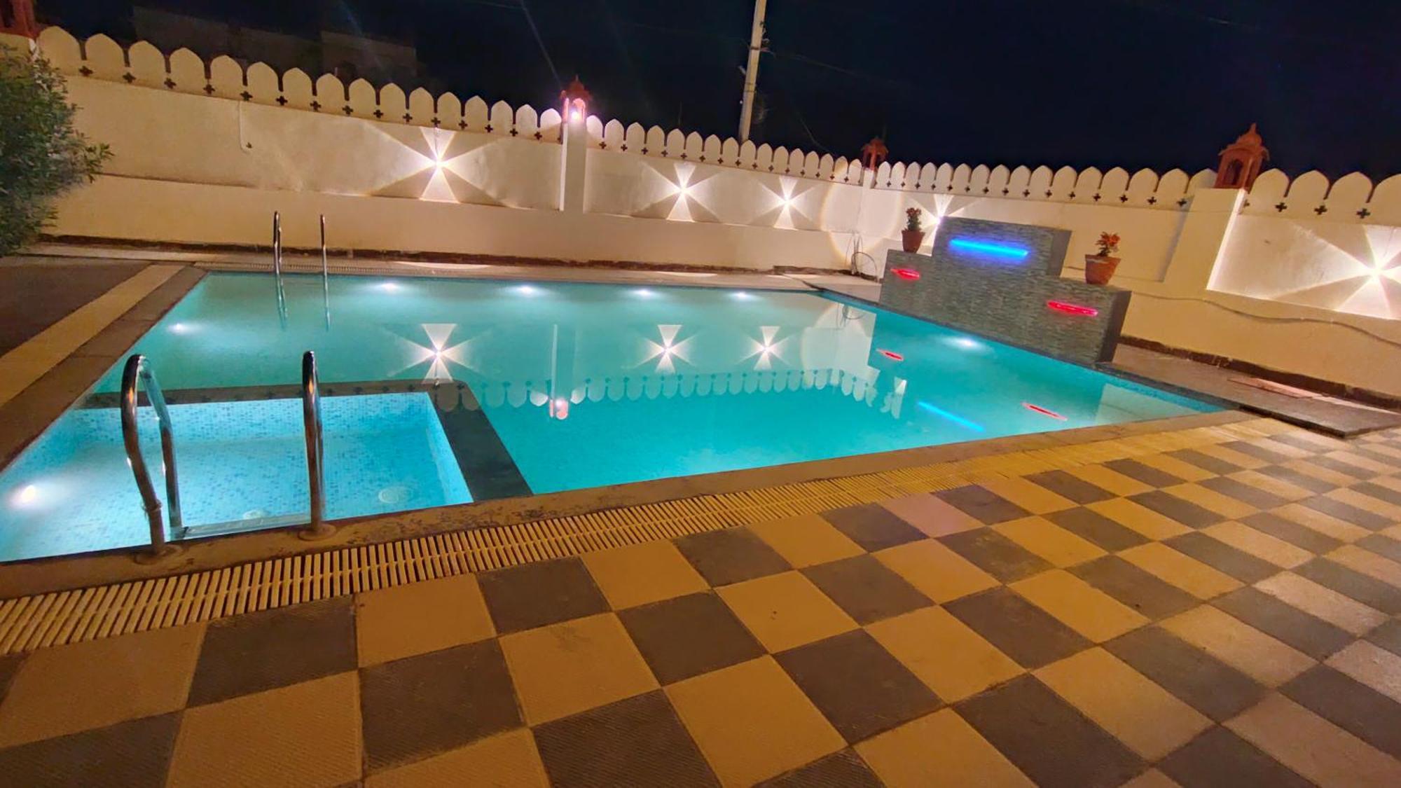 Hotel Grand Vijay Pushkar Bagian luar foto