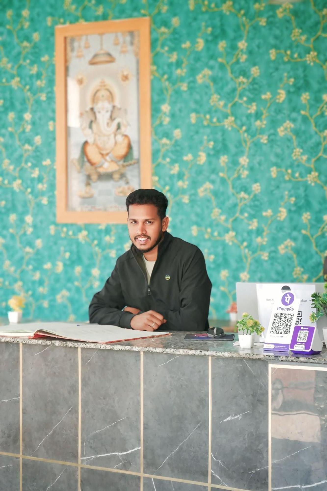Hotel Grand Vijay Pushkar Bagian luar foto