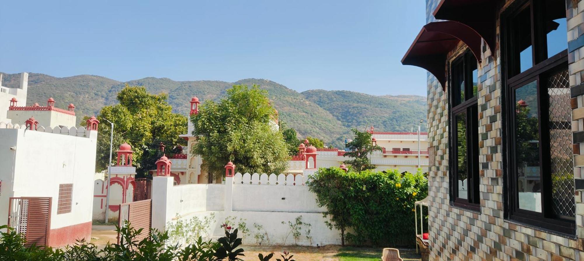 Hotel Grand Vijay Pushkar Bagian luar foto